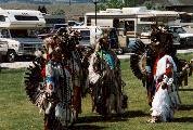 Prerie_ind_powwow_mini.jpg (13555 bytes)